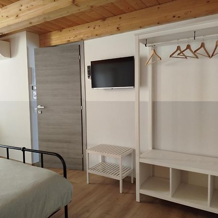 Le Farfalle Di Армено Экстерьер фото