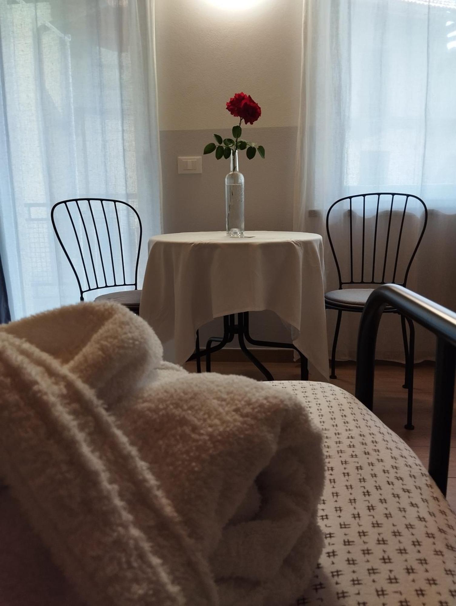 Le Farfalle Di Армено Экстерьер фото