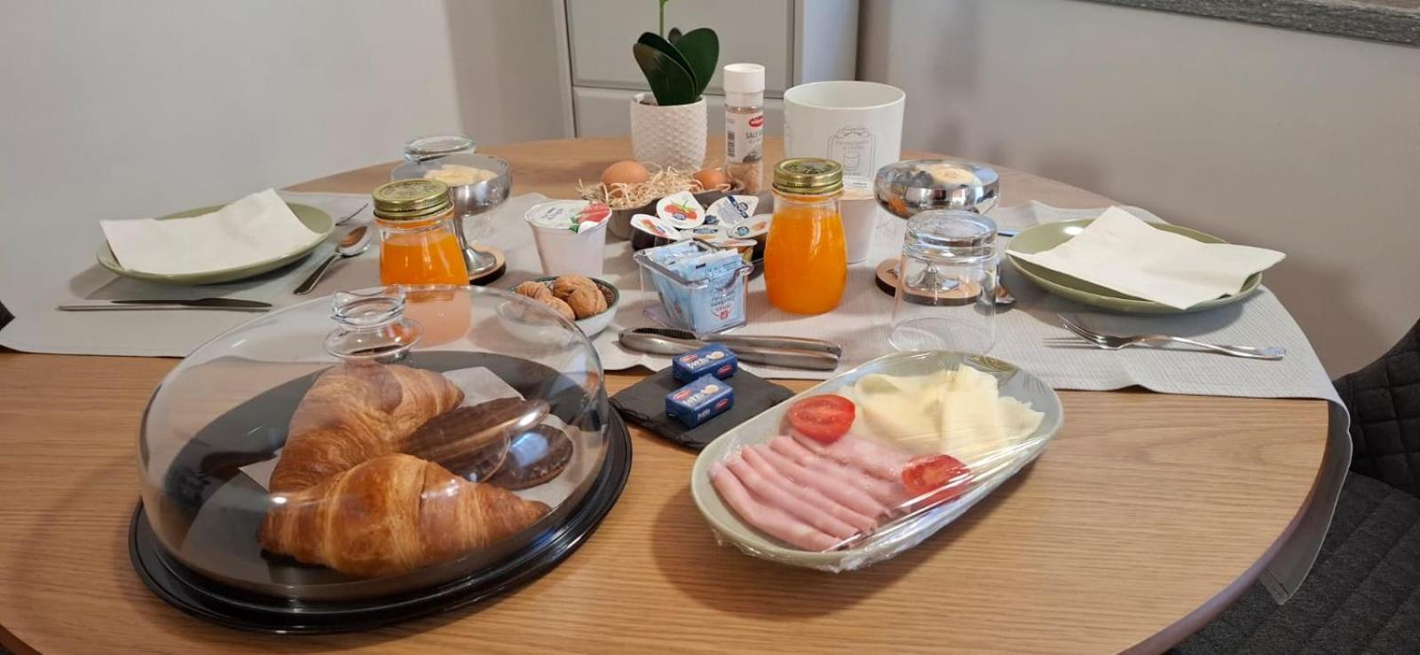 Le Farfalle Di Армено Экстерьер фото